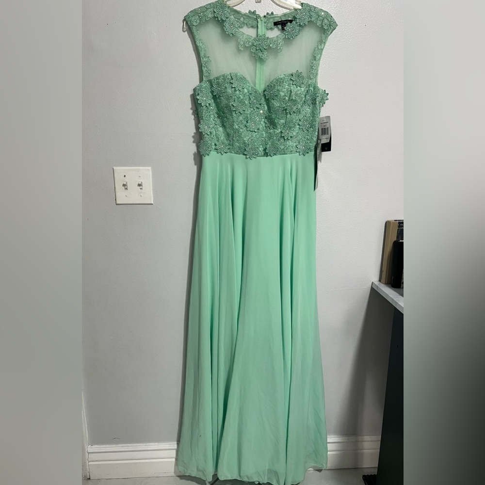NEW mint prom dress